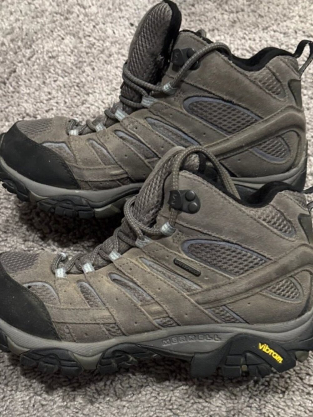 Merrell Womens Moab 2 Mid Waterproof Hiking Boots J06054 Waterproof Gray Size 9